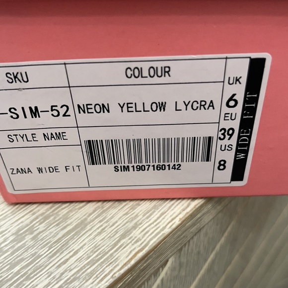 New Simmi London Heels - Picture 6 of 6